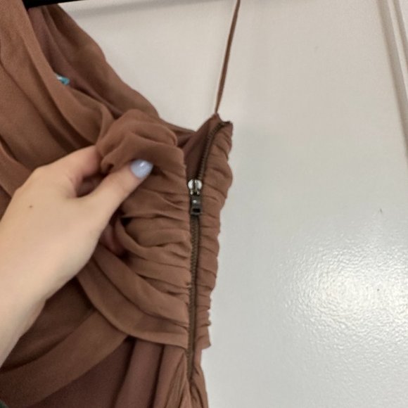 Alice + Olivia Goddess Ruched Mini Dress One Shoulder Asymmetric Sz S/P Brown - Picture 4 of 7